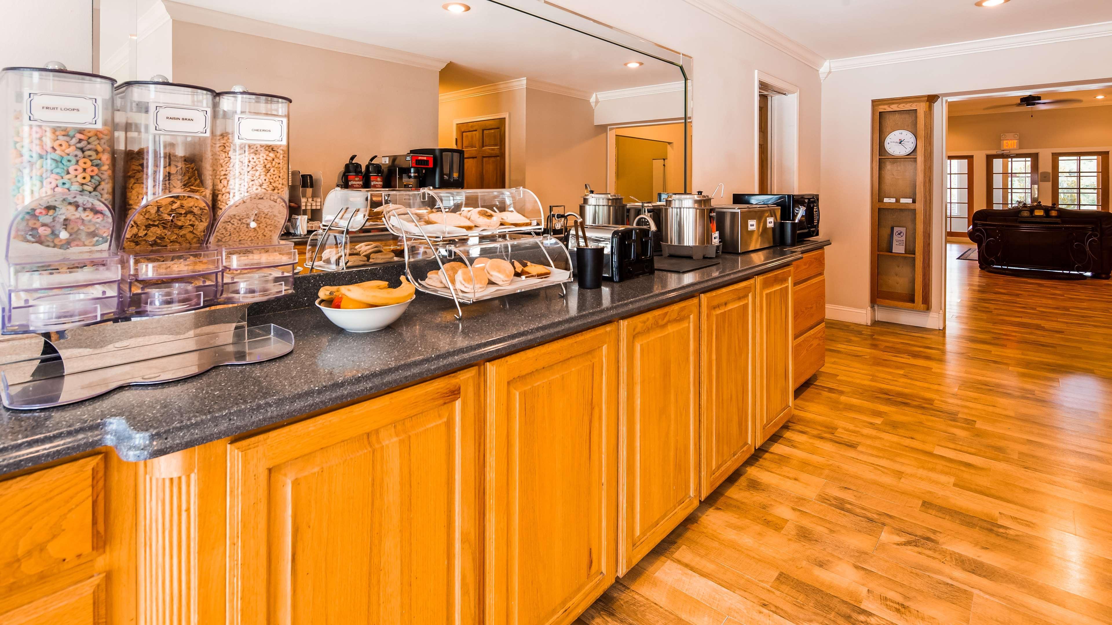 Best Western Plus Brunswick Bath Bagian luar foto