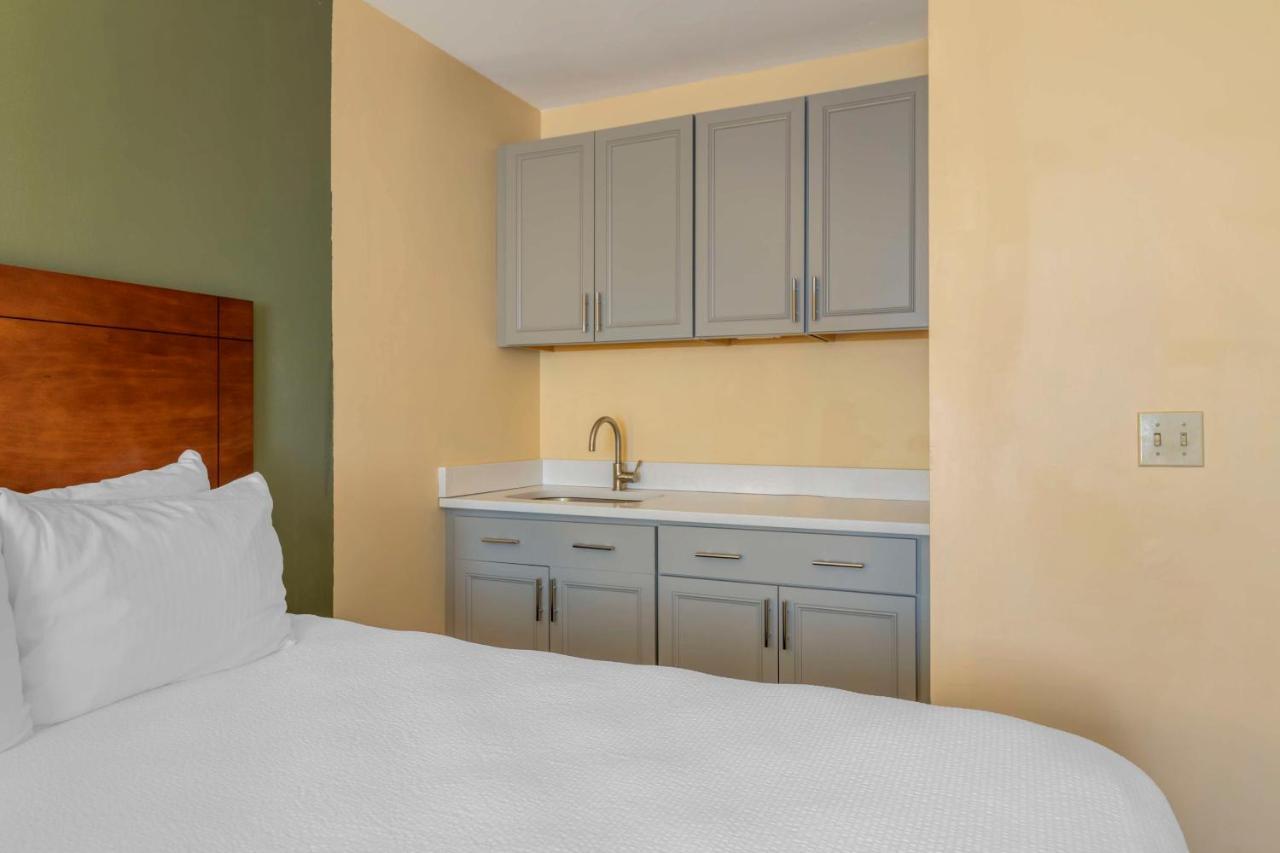 Best Western Plus Brunswick Bath Bagian luar foto