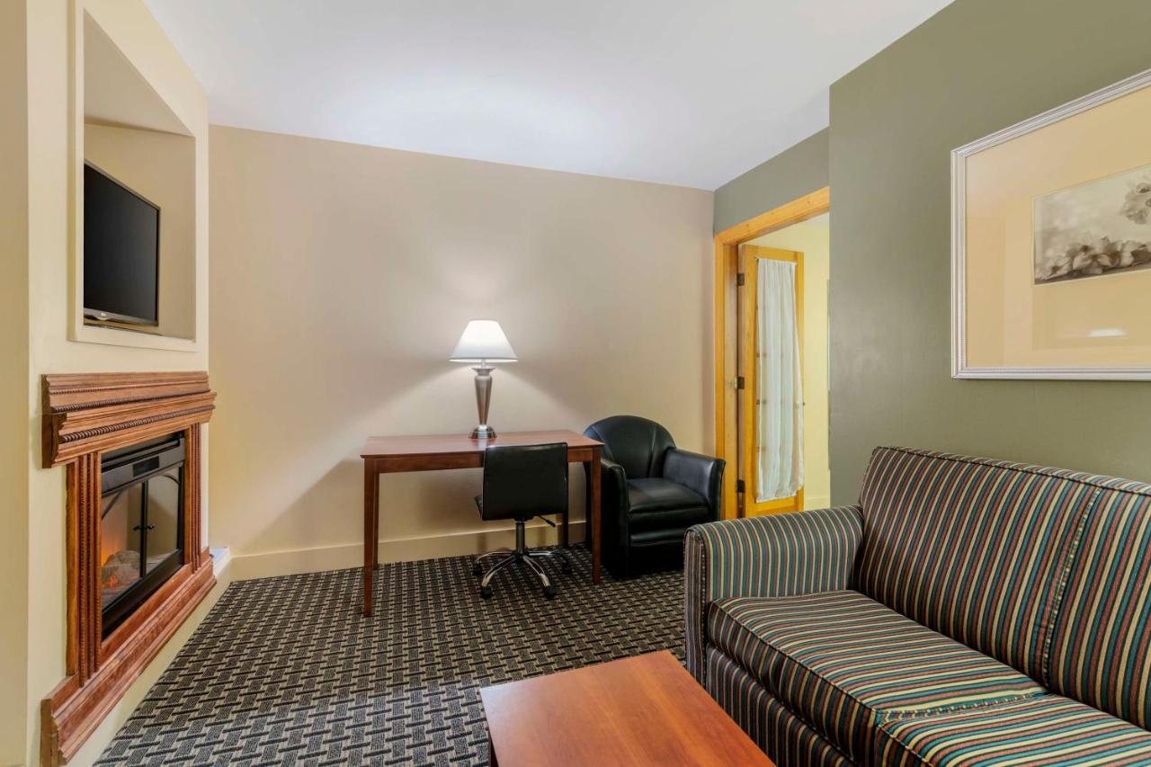 Best Western Plus Brunswick Bath Bagian luar foto